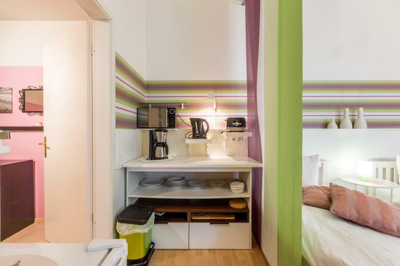 Modernes 2-zimmer-apartment In Kollwitzplatz-nahe * Berlino
